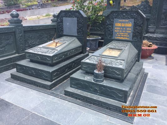 Mộ đá không mái 02