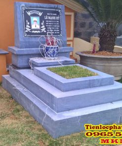 Mộ đá không mái 17