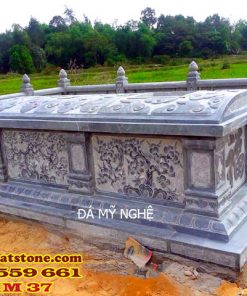 Mộ đá không mái 37