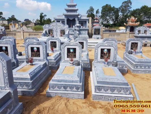Mộ đá không mái 39