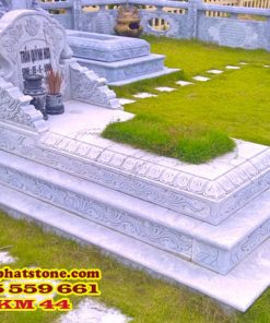 Mộ đá không mái 44