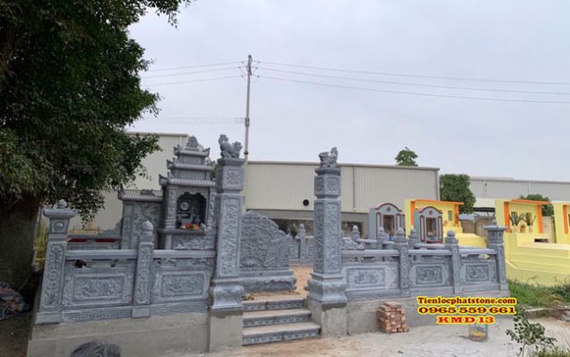 Khu lăng mộ đá 13