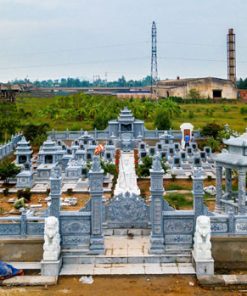 Khu lăng mộ đá 18
