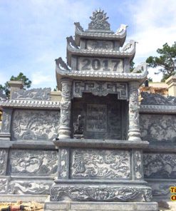 Lăng thờ đá 49