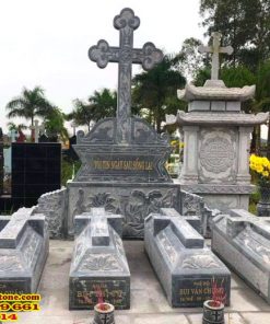 Mộ đá công giáo 14