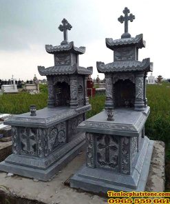 Mộ đá công giáo 17