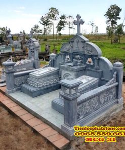 Mộ đá công giáo 31