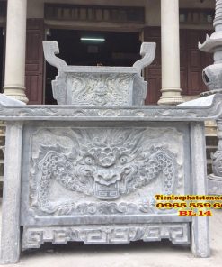 Bàn lễ đá 14