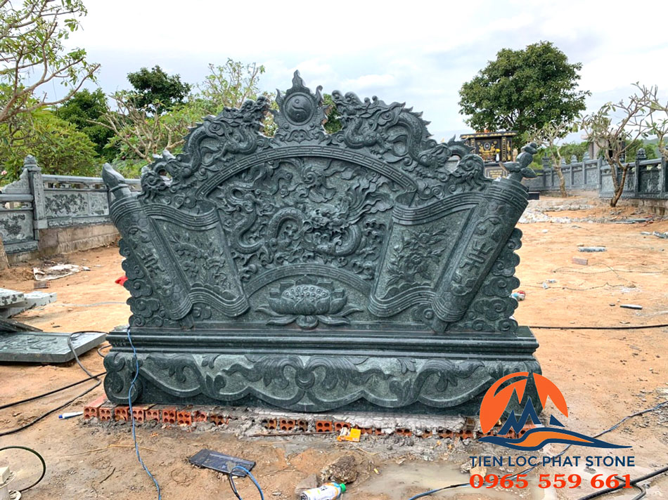 Cuốn thư đá xanh rêu