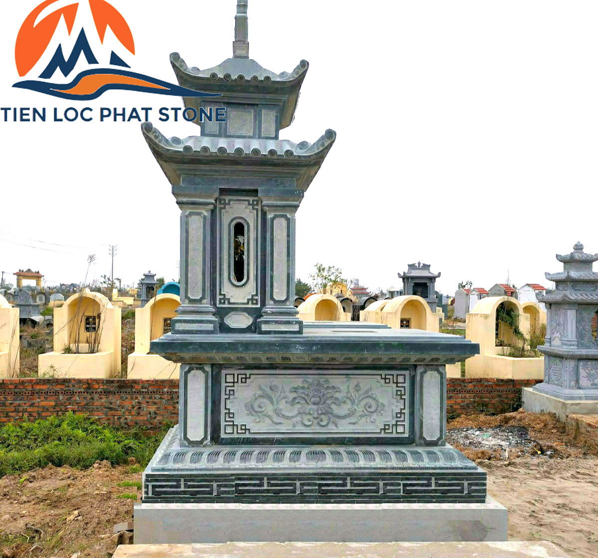 Hoàn thiện hai ngôi mộ đá hai mái tại Tĩnh Gia Thanh Hóa 2
