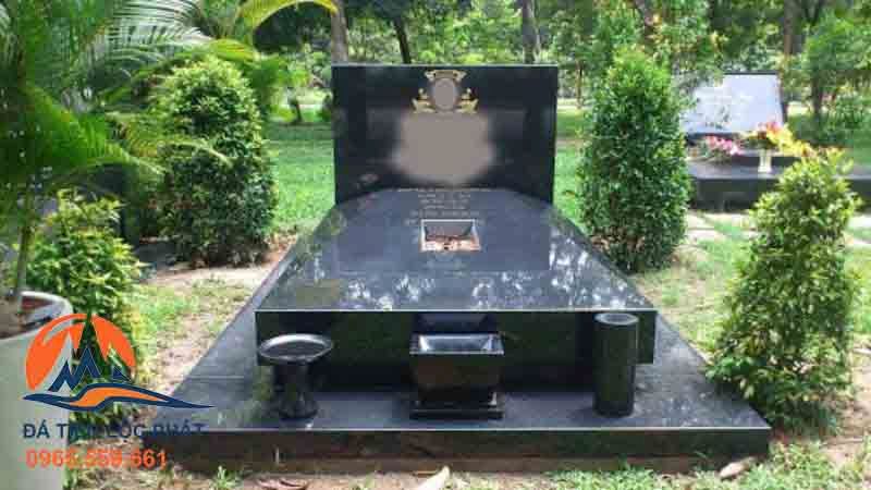 Mẫu mộ ốp đá 4